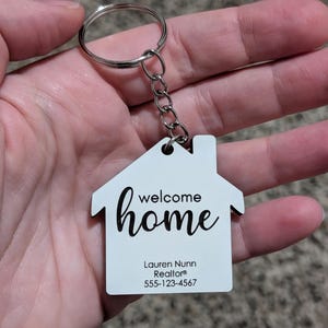 Personalized Real Estate Closing Gift - Custom &#39;Welcome Home&#39; Keychain for Buyers & Clients | REALTOR® Keychain