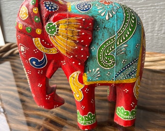 Vintage Hand Carved Hand Painted Wooden Elephant Made in India Seam