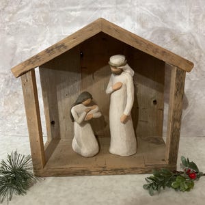 Antique Red Barn wood crèche, stable Nativity Stable, Creche, Manger, Nativity Creche, Creche Stable, Nativity Set, barn, Christmas