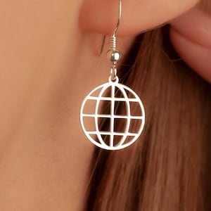 Boucles d'oreilles pendantes planète globe, boucles d'oreilles carte du monde, bijoux du monde, cadeau de Noël, boucles d'oreilles Meidian, cadeau pour amoureux de géographie, bijoux de printemps
