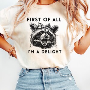 Comfort Colors® Waschbär Shirt, zuallererst bin ich eine Freude, Meme Shirt, lustiges Waschbär Shirt, trendiges Trashcore T-Shirt, Waschbär Geschenke, sarkastisch