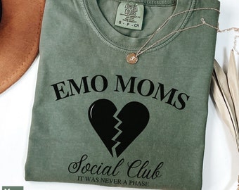 Emo Moms Social Club, Camisa Comfort Colors, Regalo para mamá, Camisa Elder Emo, Camiseta gráfica alternativa, Traje de noche emo, Camisa divertida de mamá