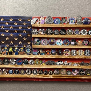 Bandera de moneda de desafío estadounidense rústica