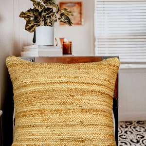 Cojín Boho grande de color amarillo mostaza ~ Almohada tejida a mano de yute trenzado 20 "~ Natural orgánico texturizado ~ Cojín de piso marroquí Australia