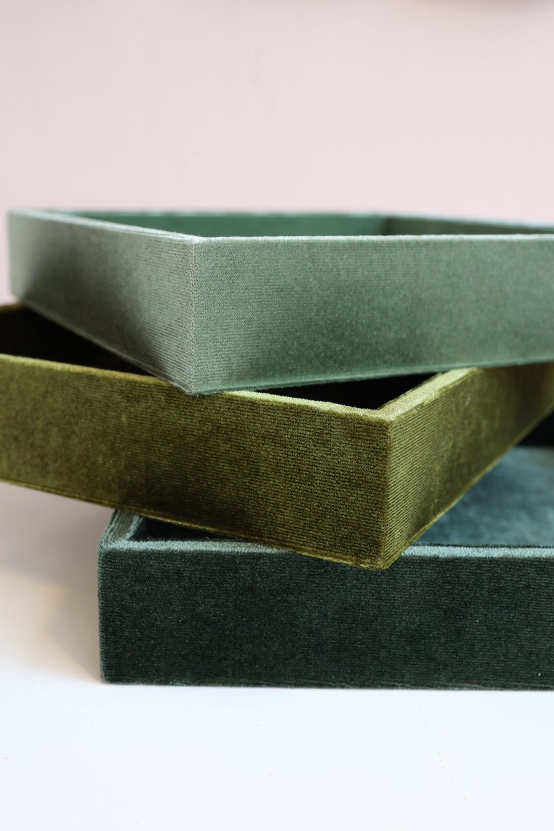 Sage Green Square Velvet Display zdjęcie 5