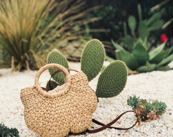 Fleur de mer - Braided women's straw bag, beach bag, shoulder bag, women's summer bag, handmade, a Christmas gift idea.