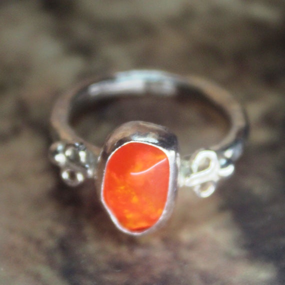 Size 9 Sterling Silver Smiling Sun Themed Mexican Jelly Opal Ring FREE RESIZING