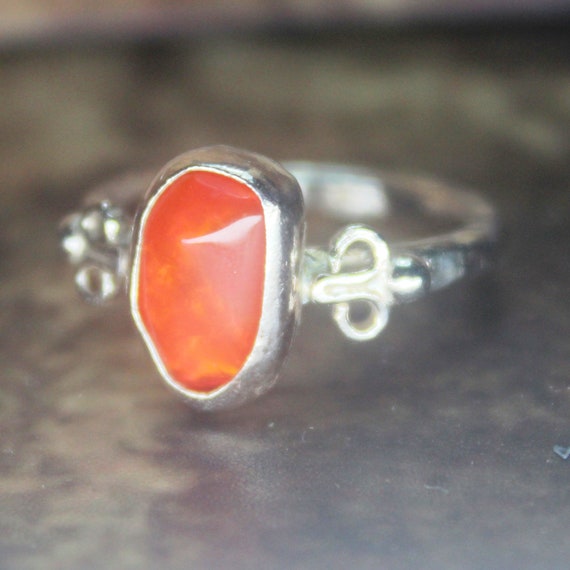 Size 9 Sterling Silver Smiling Sun Themed Mexican Jelly Opal Ring FREE RESIZING