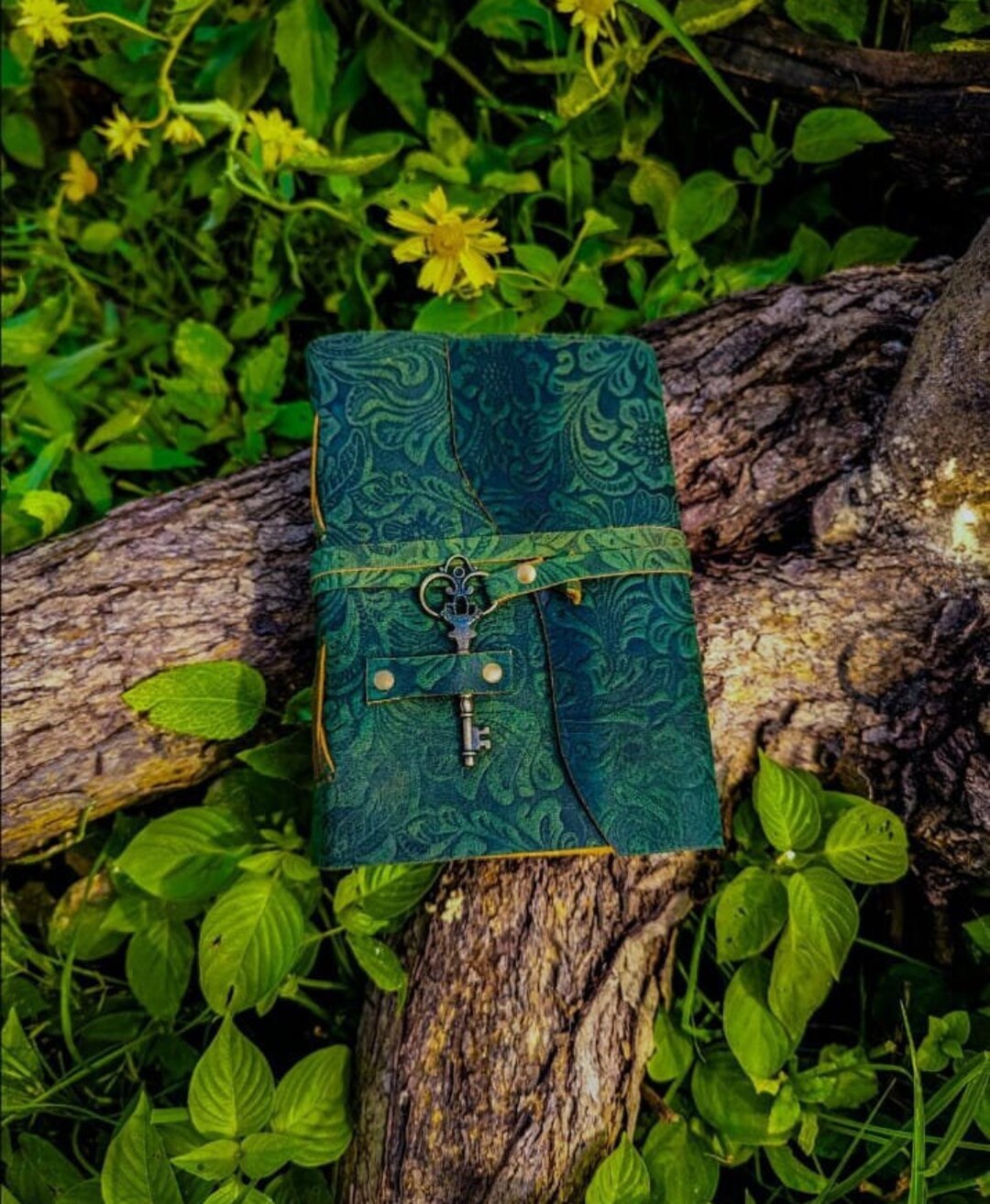 Green Vintage Flower Design Leather Journal With Key | Contains Vintage ...