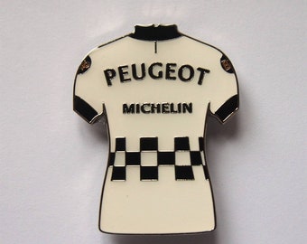 Peugeot Michelin BP Classic Cycling Jersey Pin Badge Tom Simpson