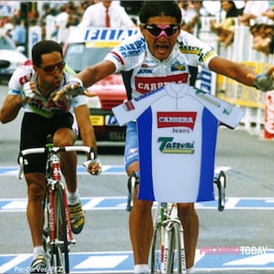 Carrera Jeans Tassoni Classic Cycling Jersey Pin Badge Claudio Chiapucci Marco Pantani Stephen  Roche