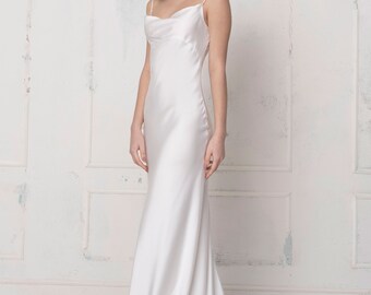 simplistic wedding dresses