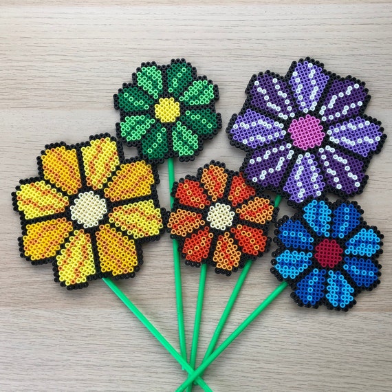 Set Consisting of 2 Flowers Made of Iron-on Beads/garden
