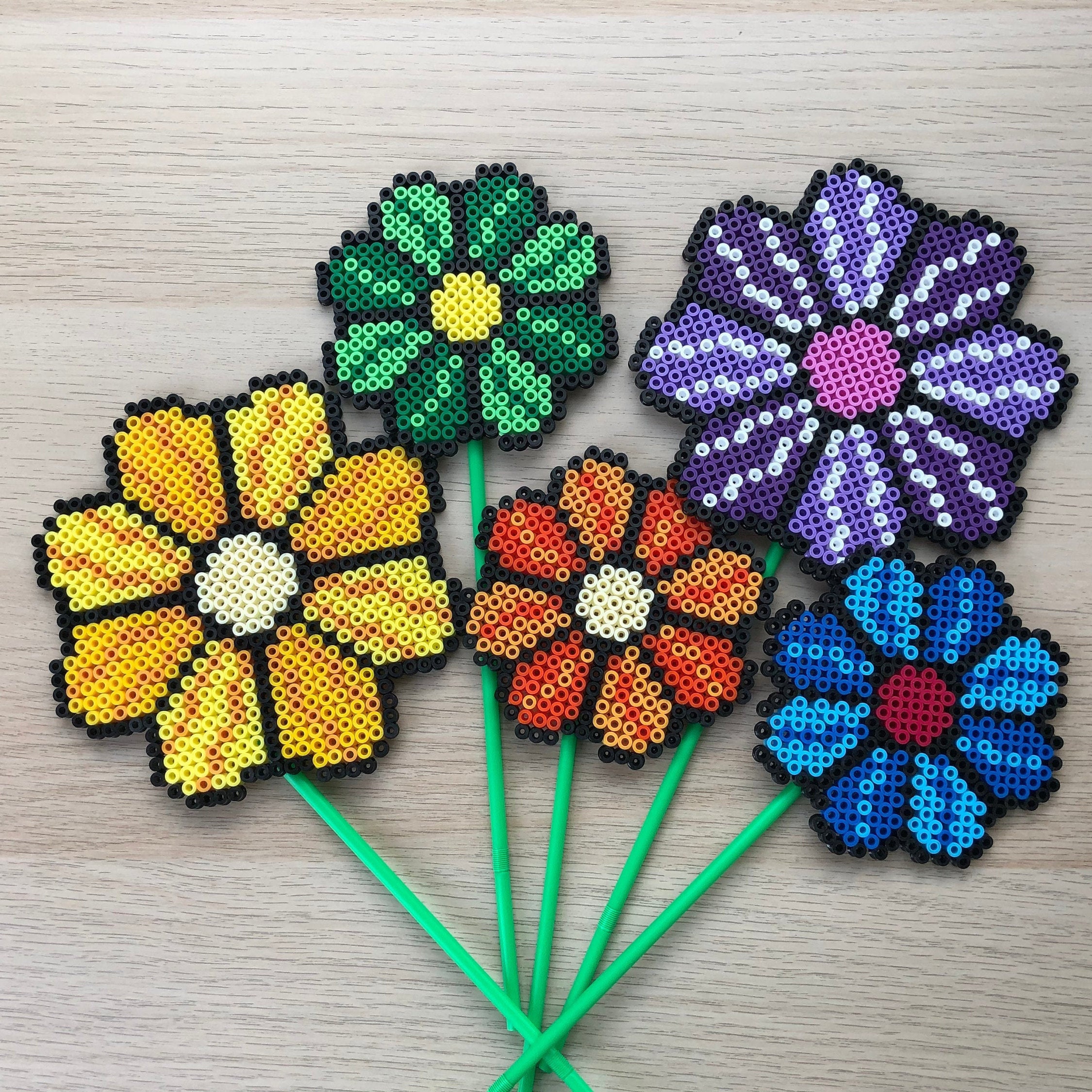 Set Consisting of 2 Flowers Made of Iron-on Beads/garden