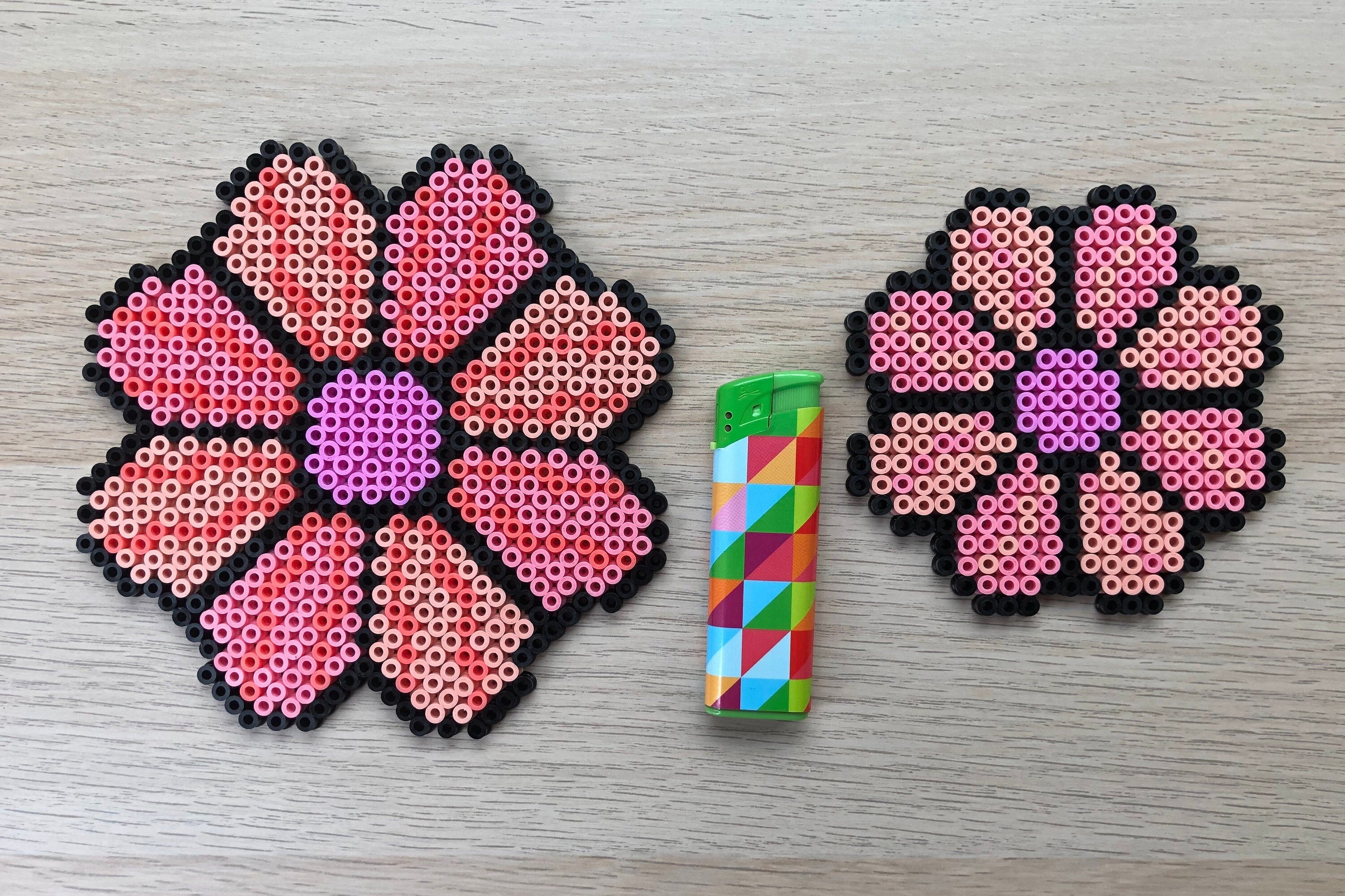Set Consisting of 2 Flowers Made of Iron-on Beads/garden