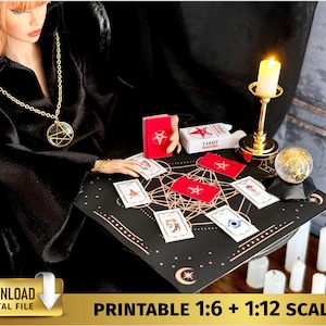 Baraja de cartas de tarot en miniatura para imprimir Casa de muñecas Casa de brujas Profecía Adivinación Miniaturas de Halloween a escala 1/6 1/12 Tarot de las sombras