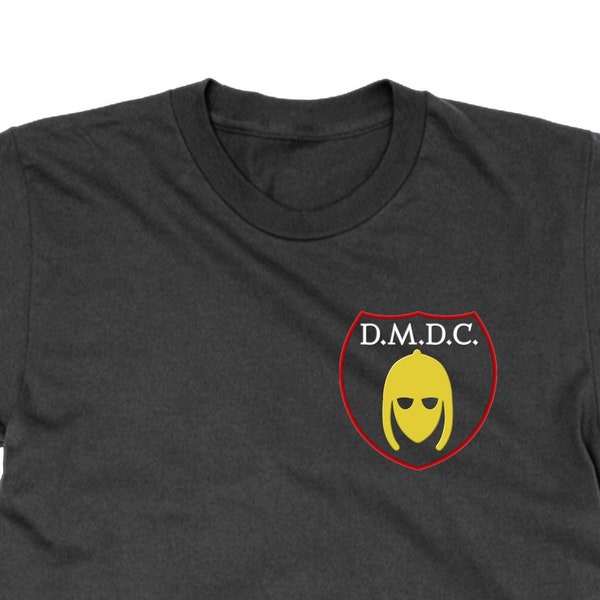 Dedectorists DMDC badge t shirt, television metal detector detecting tee funny top