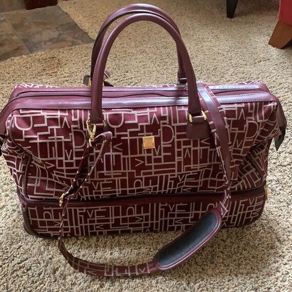 Diane Von Furstenberg Vintage Logo 