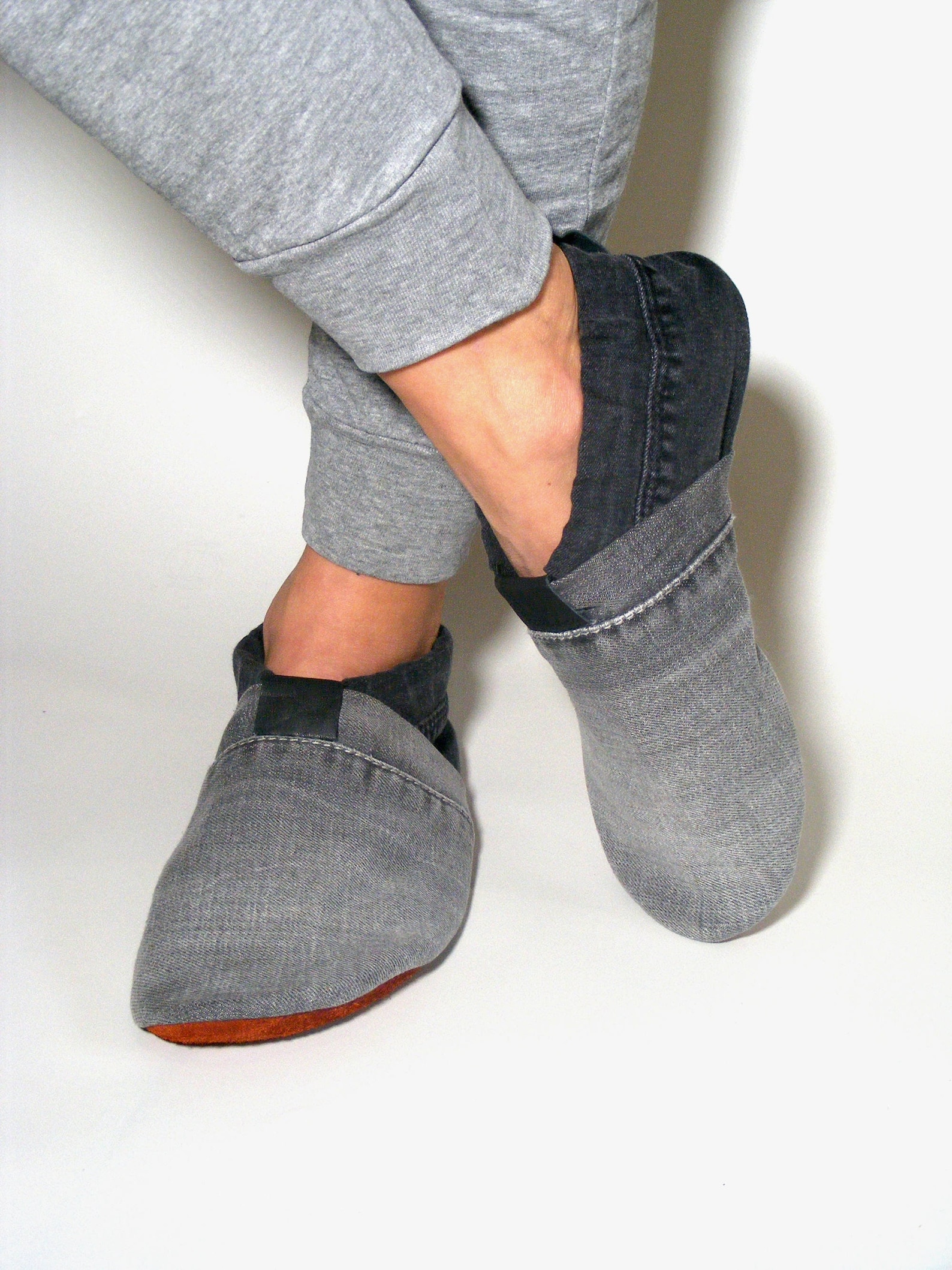 SueHo Design Year-Round Slippers
