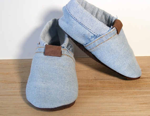 Buy Baby Crawling Shoes MOCCA LEO Light Dark Blue With Lambskin Sole Online  in India - Etsy
