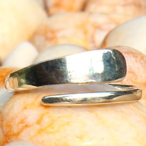 Spiral ring, minimalistischer, klobiger Ring, 925er Sterling silber ring, handgefertigter Damen ring, verstellbarer Spiral ring, moderner
