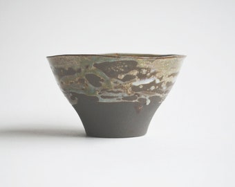 Bowl 11 "Brown-Ice Green"