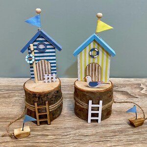 Rustic Beach Huts On Wooden Block Scene Village House Indoor Home Ornament Bathroom Sea life Holiday Home Nautical Décor