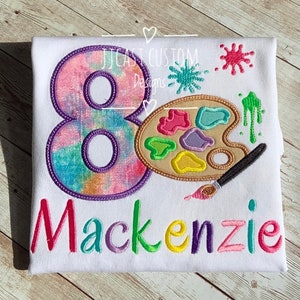 T-shirt d'anniversaire avec palette de peinture personnalisée : t-shirt de fête brodé