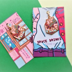 Space Milk Rose Gold Hard Esmalte Charm