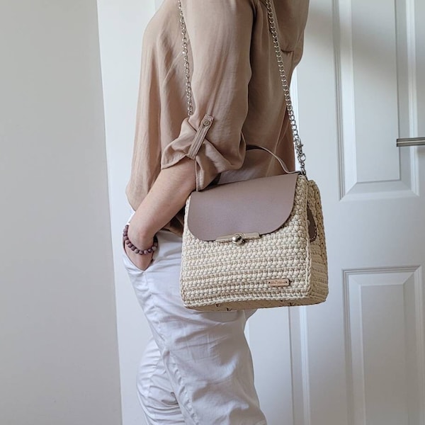 Sac femme au crochet, Sac à rabat pour femme, Sac à bandoulière en tricot, Sac à main beige, Sac au crochet avec cuir, Sac à main beige femme, Cadeau pour elle, Pochette