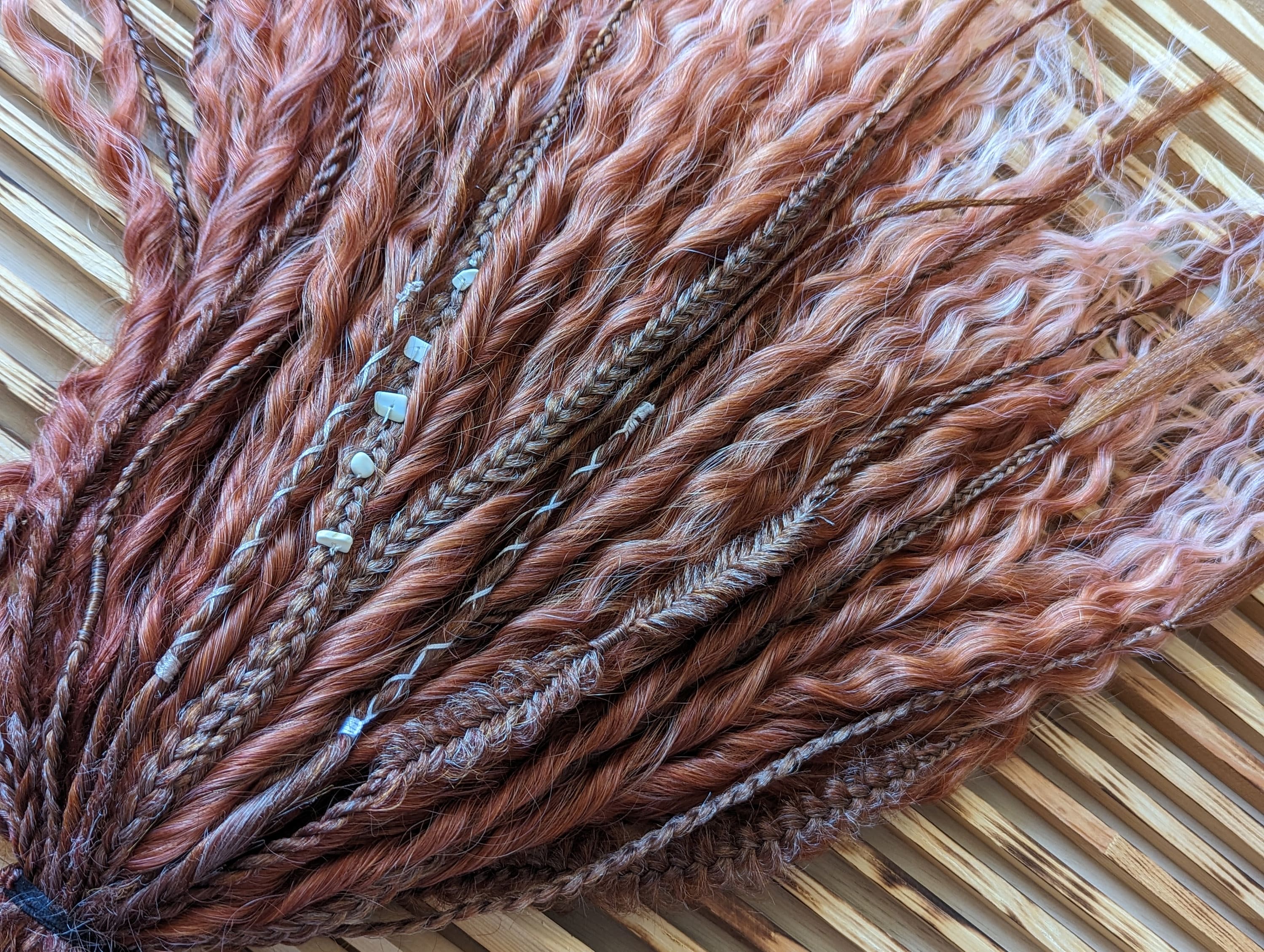 Rode oranje gember Krullende dreads Synthetische haak dreads verlengt koper Boho DE Dreads Krullende dubbele eindige dreadlocks gember dreads