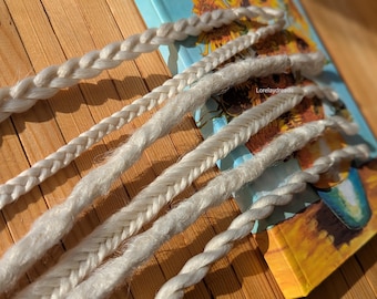 Rastas SE rubias blancas con puntas sueltas rizadas Rastas sintéticas de crochet que extienden el cabello rubio Boho SE Rastas rizadas de un solo extremo