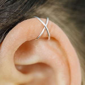 Silver Criss Cross Cartilage Ear Cuff Earrings 20 gauge Helix Ear Cuff Earring Two Hoop Crossed Ear Cuff Hoop Earrings Minimalist Ear Cuff