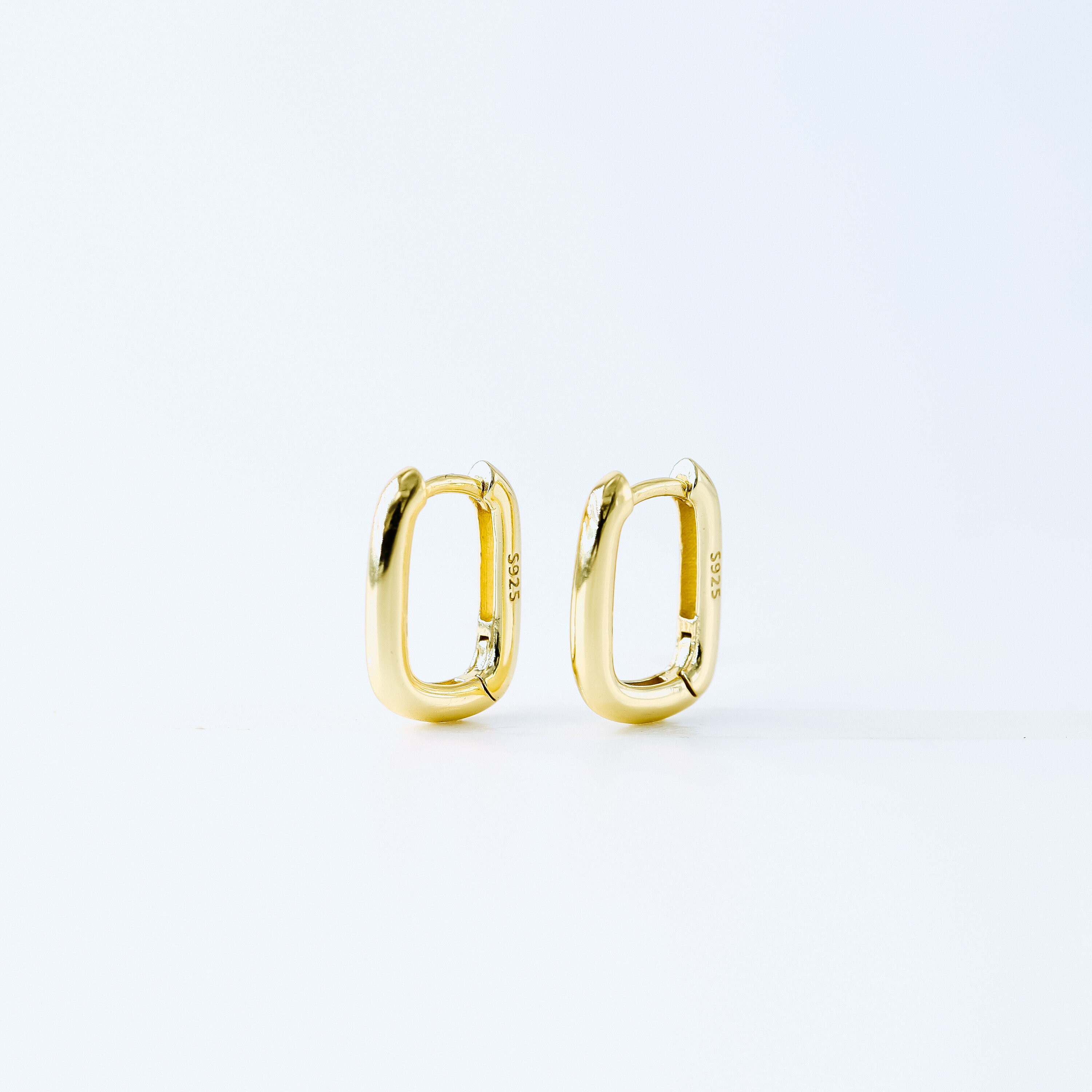 ★ Massimo Dutti★ Oval Hoop Earrings 04605549303 Oval hoop earrings · Golden · Accessories | Massimo Dutti