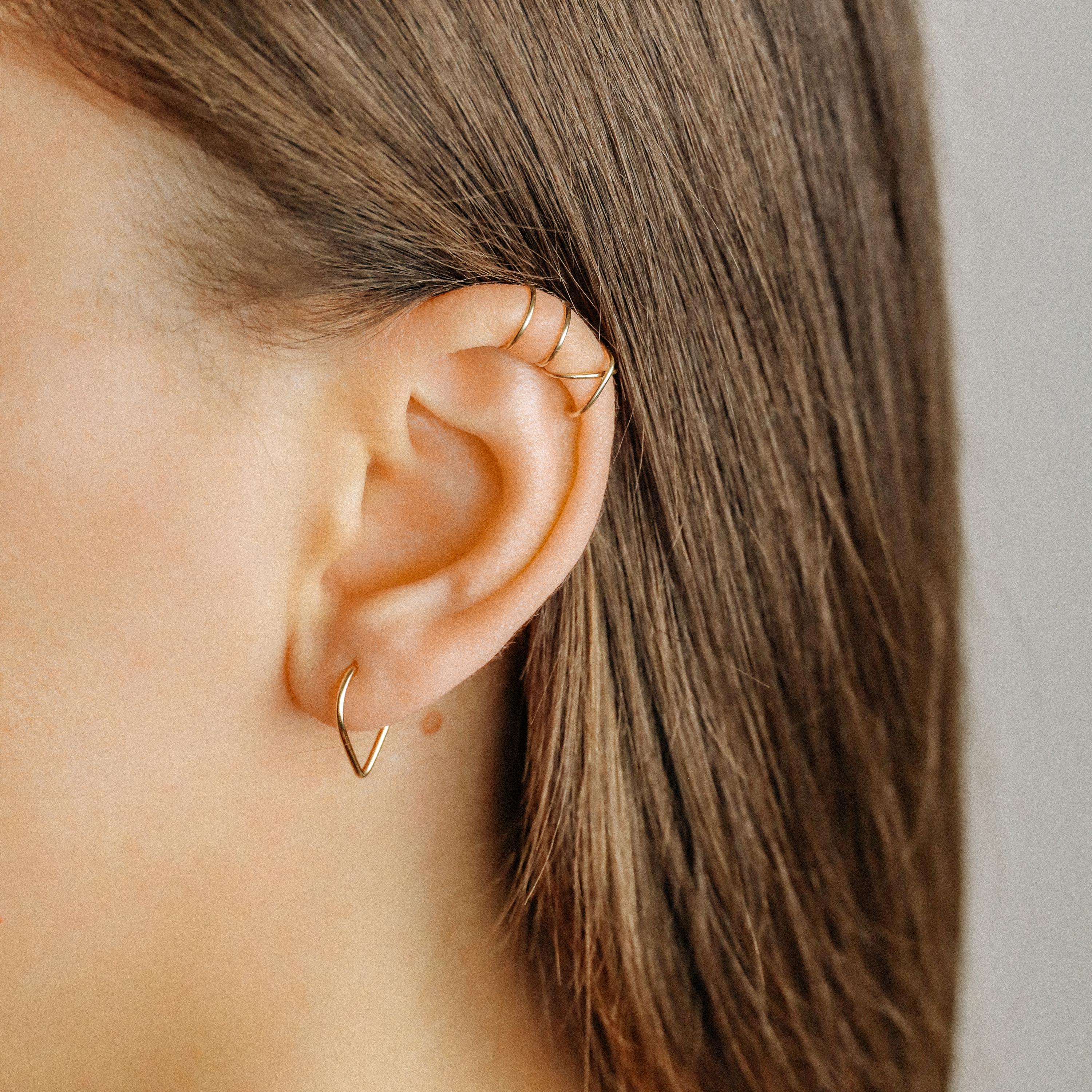 Sterling Silver Teardrop Hoop Earring: Chevron Cartilage Helix