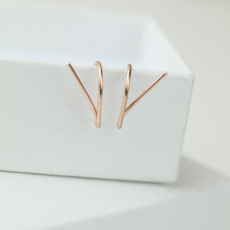 Minimalist V Earrings Horseshoe Earrings Bar Earrings Arc Etsy