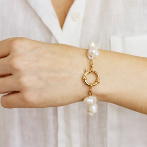 Bracciale con vere perle d'acqua dolce naturali Bracciale delicato in acciaio inossidabile Bracciale con perline e perline Regalo per la damigella d'onore Regalo di San Valentino immagine 3