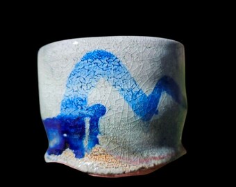 4" soda-gestookte Shino Chawan: kobaltblauw, uitgesneden voet, functionele kunst