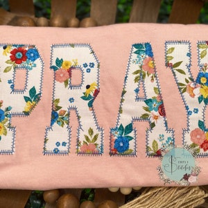 PRAY applique shirt- Comfort Color