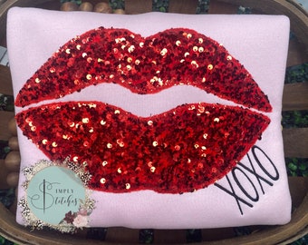 SEQUIN LIPS XOXO applique  shirt/sweatshirt, Valentines Day, Gildan, Bella Canvas