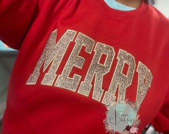 MERRY glitter applique sweatshirt, Christmas sweatshirt, holiday sweatshirt, Gildan, Holly Jolly, Merry Christmas, Merry and Bright