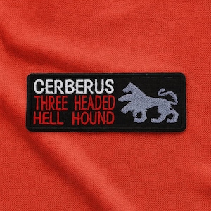 Parche de Sabueso del Infierno de Cerberus/Parche termoadhesivo/Regalos de fantasía/Criatura mítica/Aplique bordado para coser en ropa, chalecos, chaquetas, mochilas y sombreros