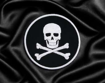 Parche de calavera con huesos cruzados/parche termoadhesivo/disfraz de pirata de Halloween/chaleco de motociclista/aplicación bordada para coser en ropa, chaqueta o mochila