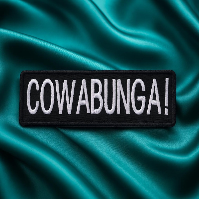 Écusson COWABUNGA/écusson thermocollant/cadeau de surfeur, cadeau rétro drôle des années 90/applique brodée à coudre pour vêtement gilet/veste sac à dos image 1