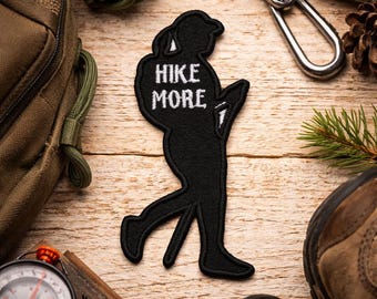 Benutzerdefinierter weiblicher Wanderer-Patch / Bügelbild / Wanderabzeichen / gestickte Aufnäher mit personalisiertem Text für Kleidung, Weste / Jacke, Rucksack