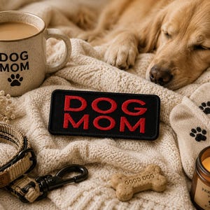 Dog Mom Patch/Iron-On Patch/Pet Parent//Dog Lover Gift/Family Pet Patches/Embroidered Sew-On Appliqué for Clothing Vest/Jacket, Hats, Bags