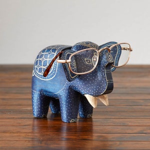 Batik Elephant Eyeglass Holder, Sengon Wood, Unique Hand-Batiked Design, Handmade Glasses Stand, Popular Desk Accessory