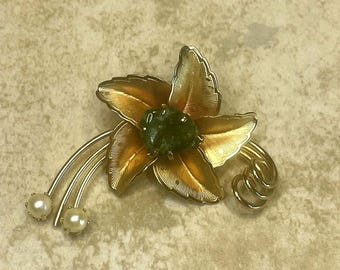 Vintage Brooch Gold Tone Flower with Chrysocolla Stone  | Collector’s Item | Romantic Gift