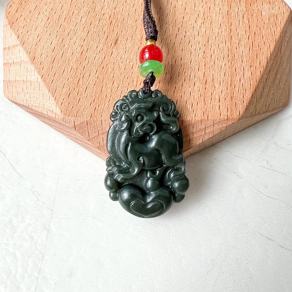 Nephrite Jade Dog Chinese Zodiac Hand Carved Pendant Necklace, RM