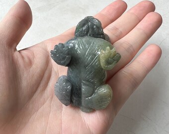 翡翠 人形彫刻 約10cm 翡翠製？仏像 置物 約10cm - メルカリ